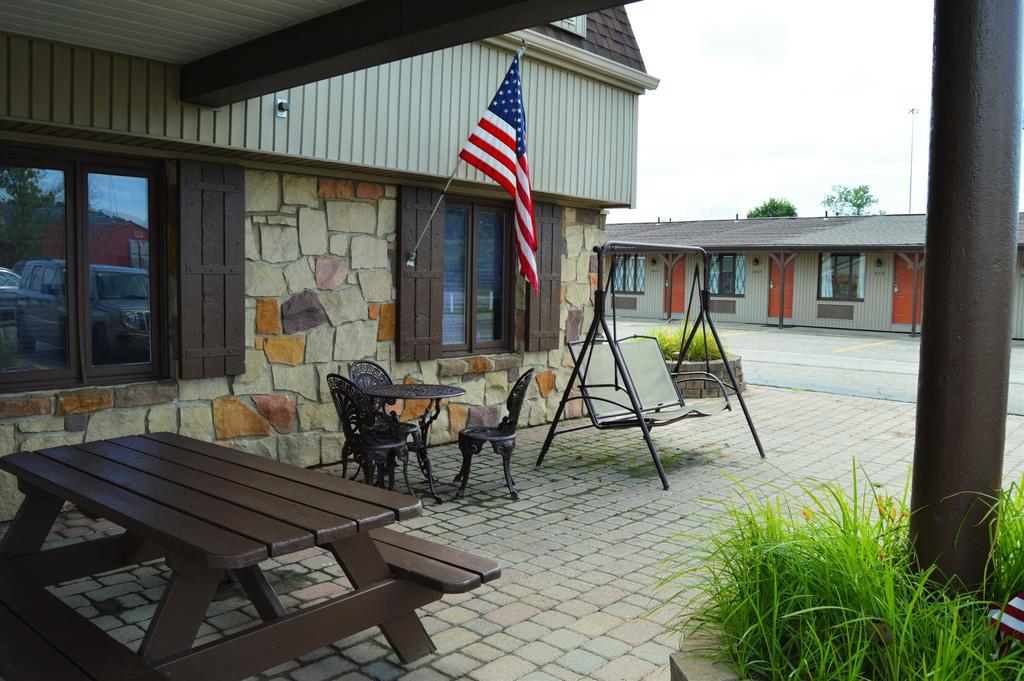 Deer Creek Motel Cambridge Dış mekan fotoğraf